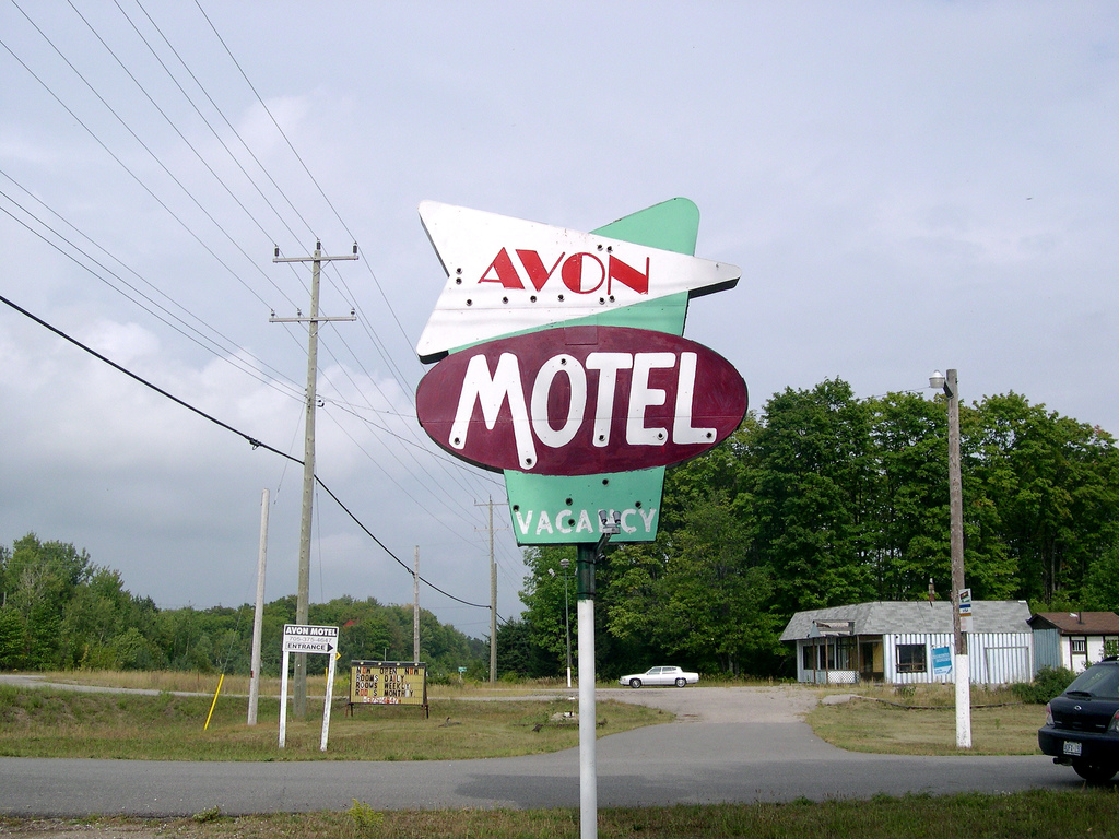 avon motel sign on highway